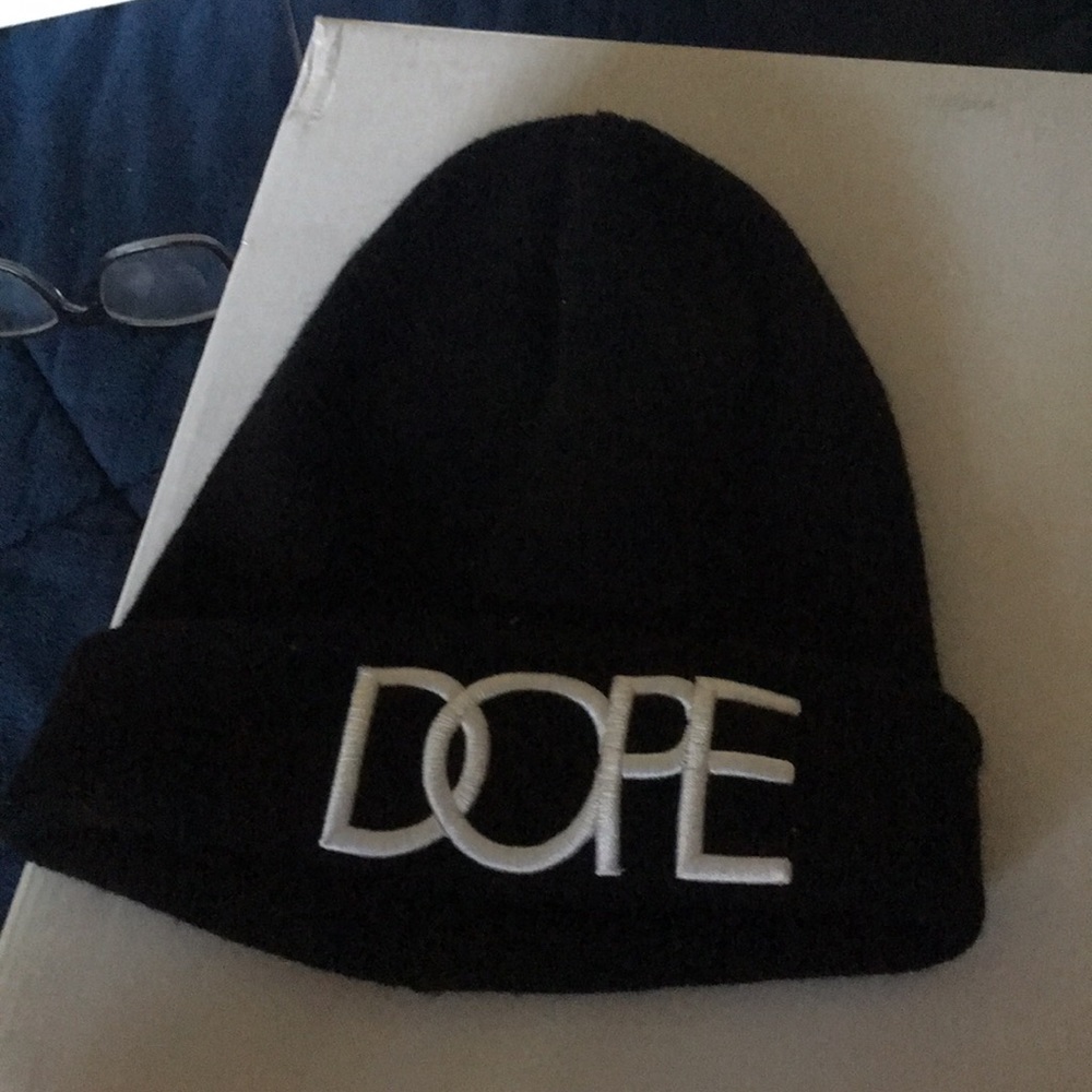 DOPE beanie black